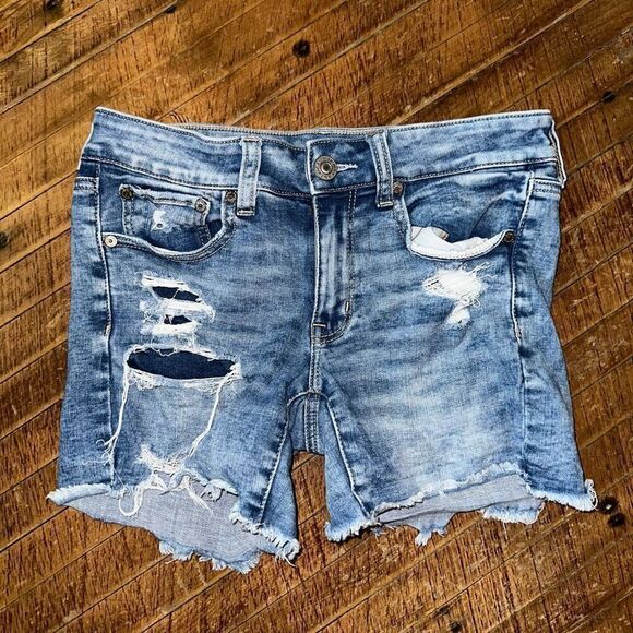 American Eagle distressed denim midi destroyed shorts - Picture 1 of 3